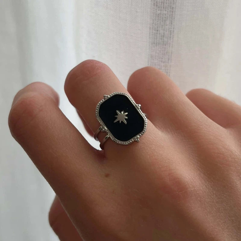 “Alexia” ring