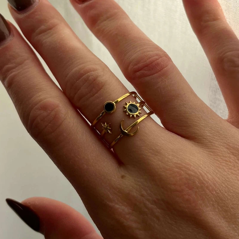 “Alexia” ring