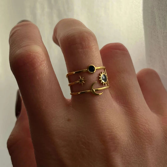 “Alexia” ring